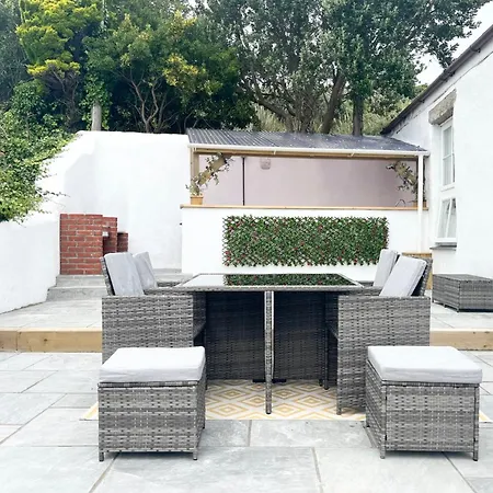 Marazion Charming Retreat For 6 With Social Garden Villa Exterior photo