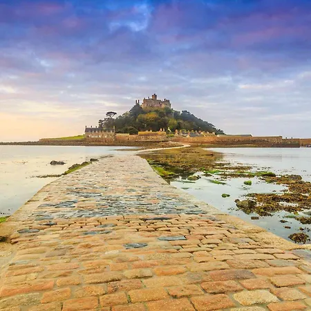 Marazion Charming Retreat For 6 With Social Garden Villa Exterior photo