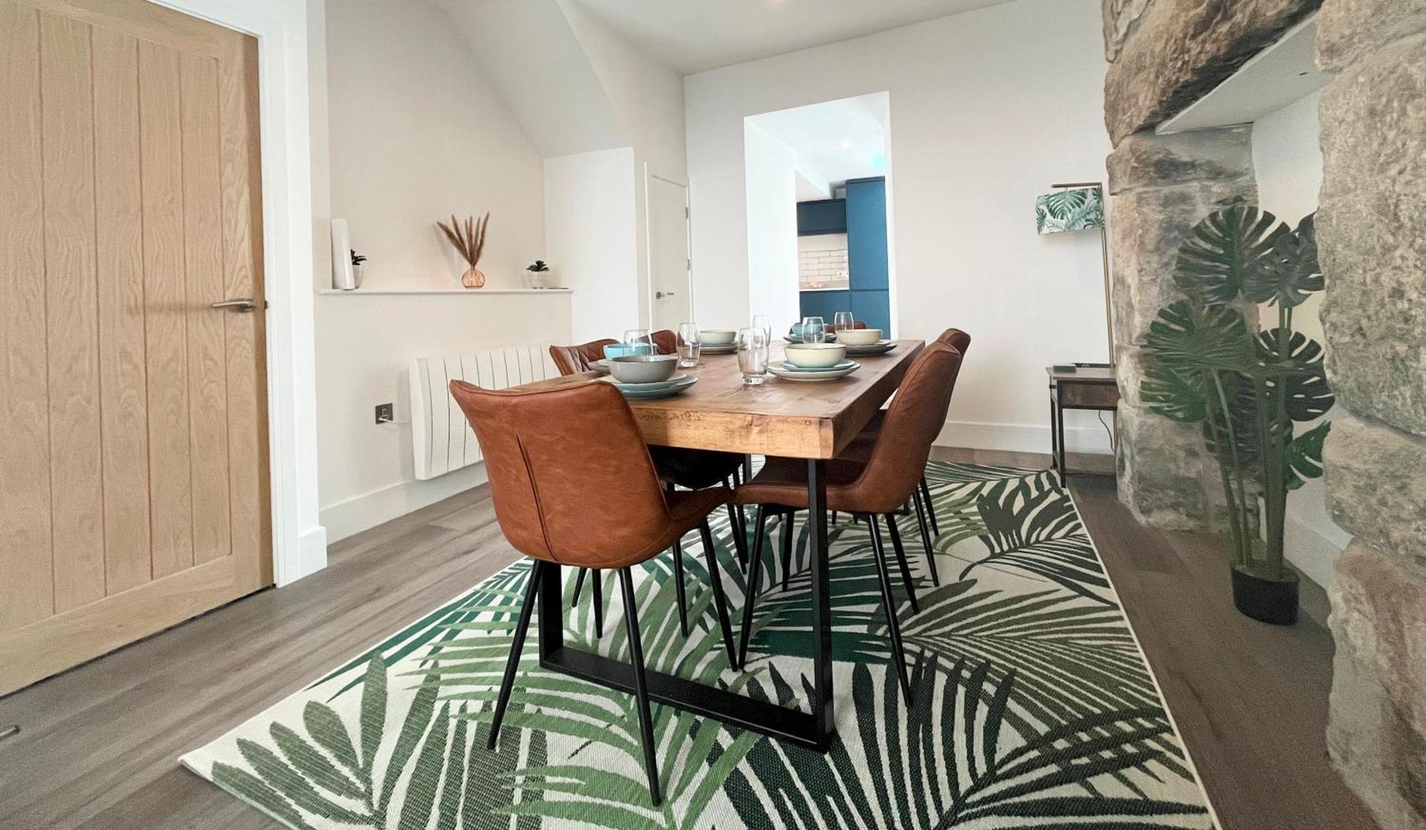 Vakantiehuis Charming Retreat For 6 With Social Garden Marazion