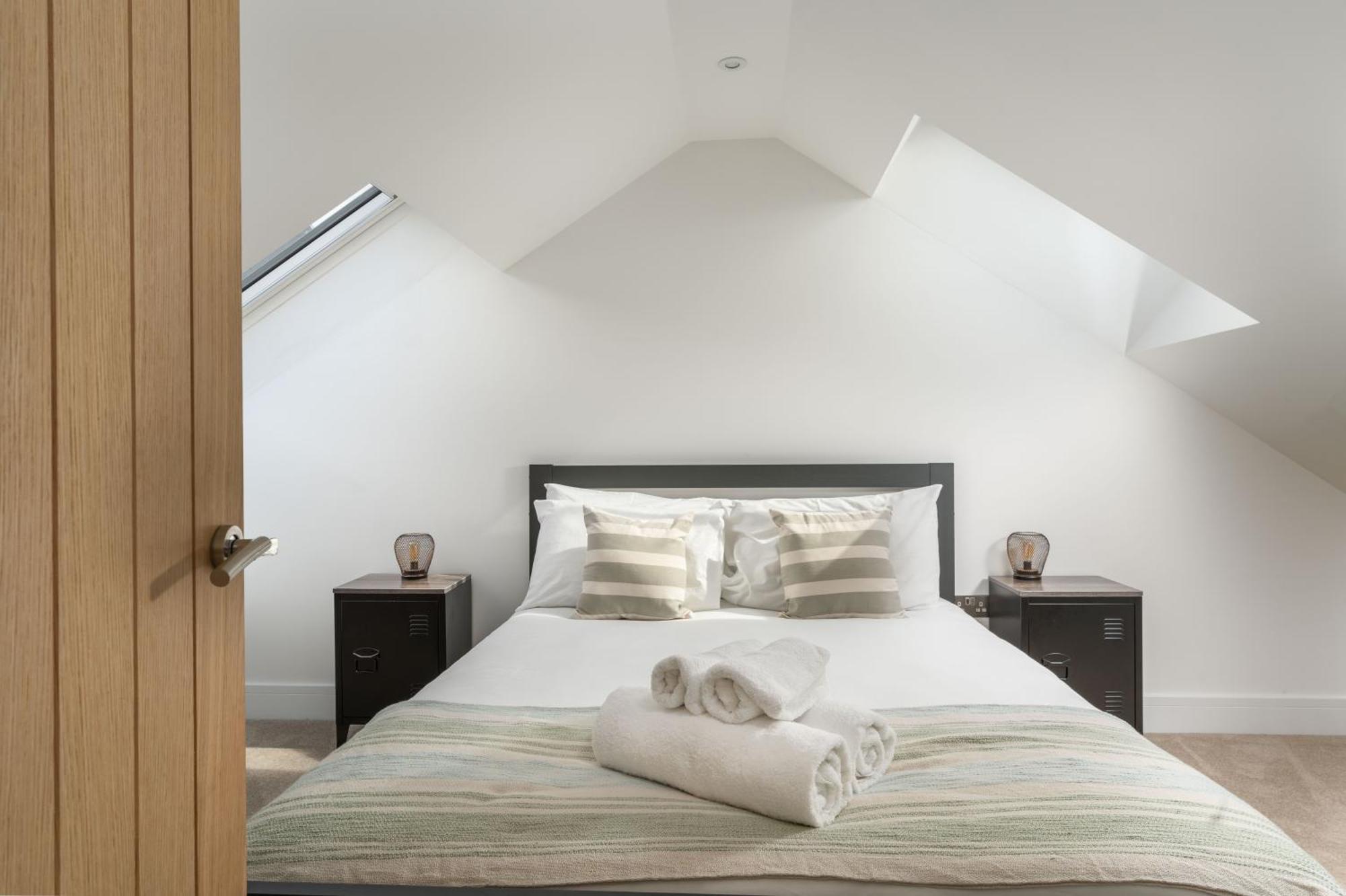 Charming Retreat For 6 With Social Garden Vakantiehuis
