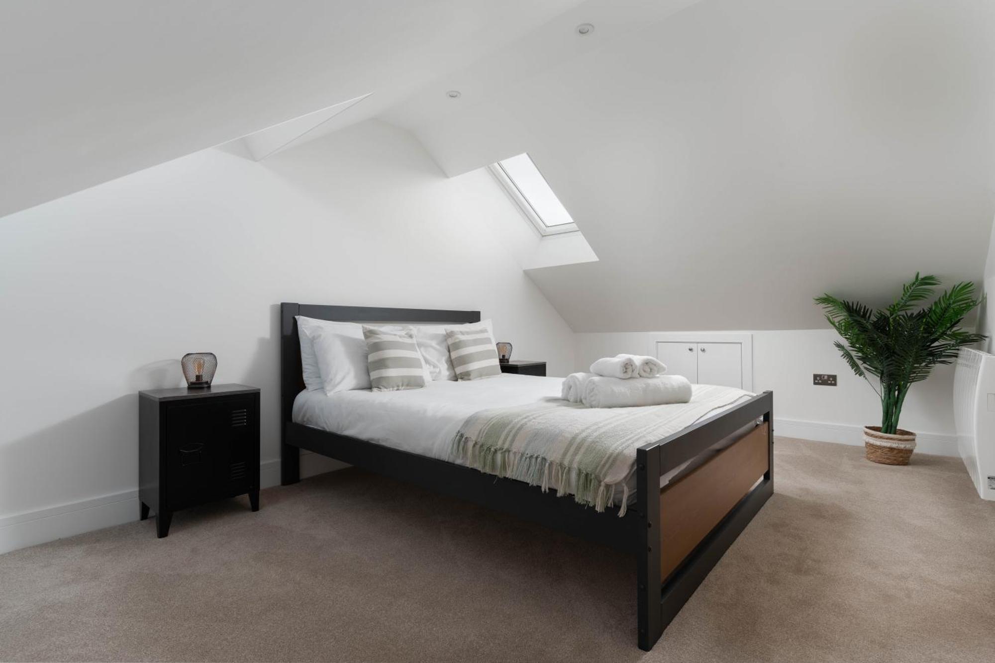 Charming Retreat For 6 With Social Garden *