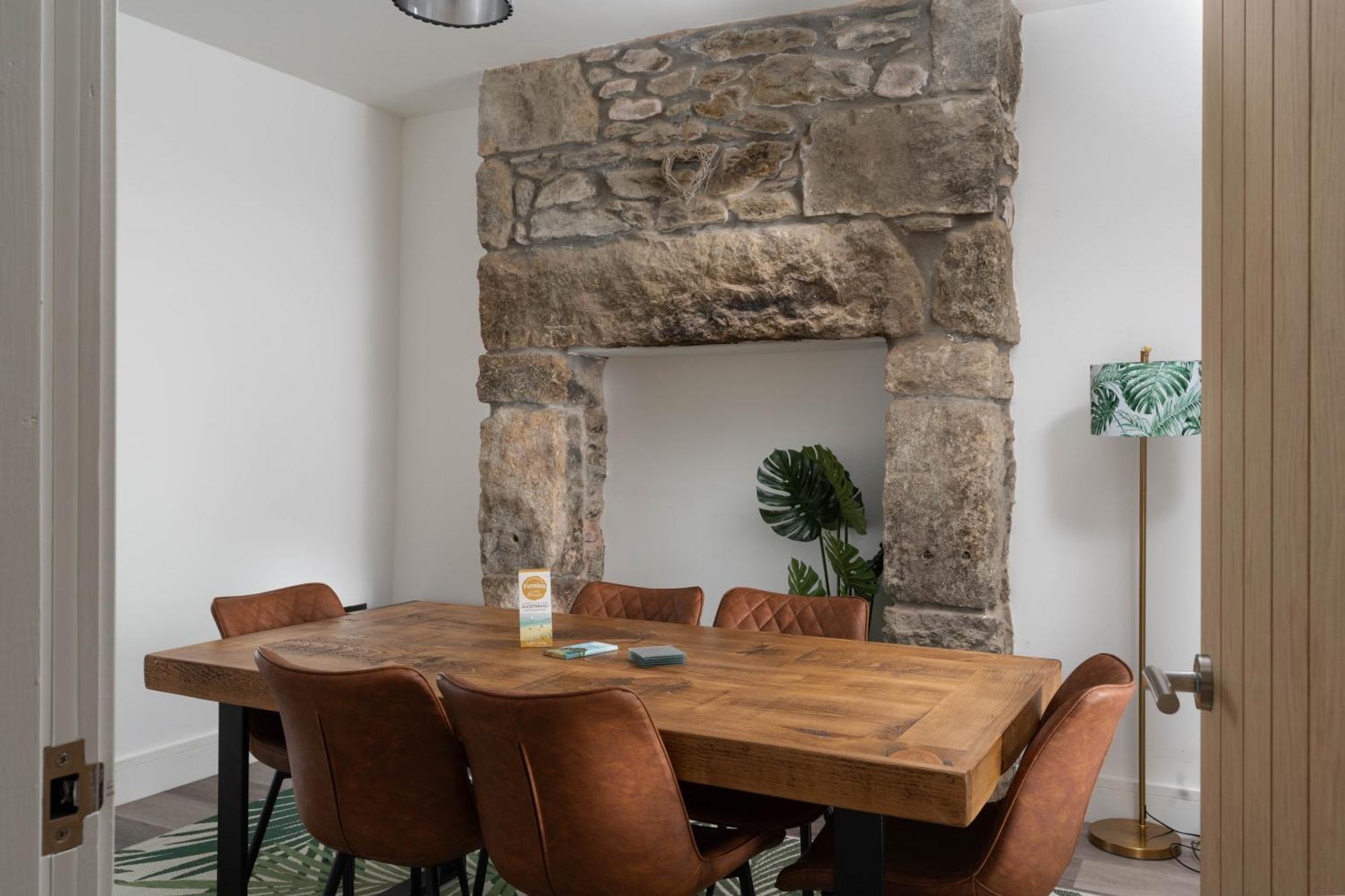 Charming Retreat For 6 With Social Garden * Marazion
