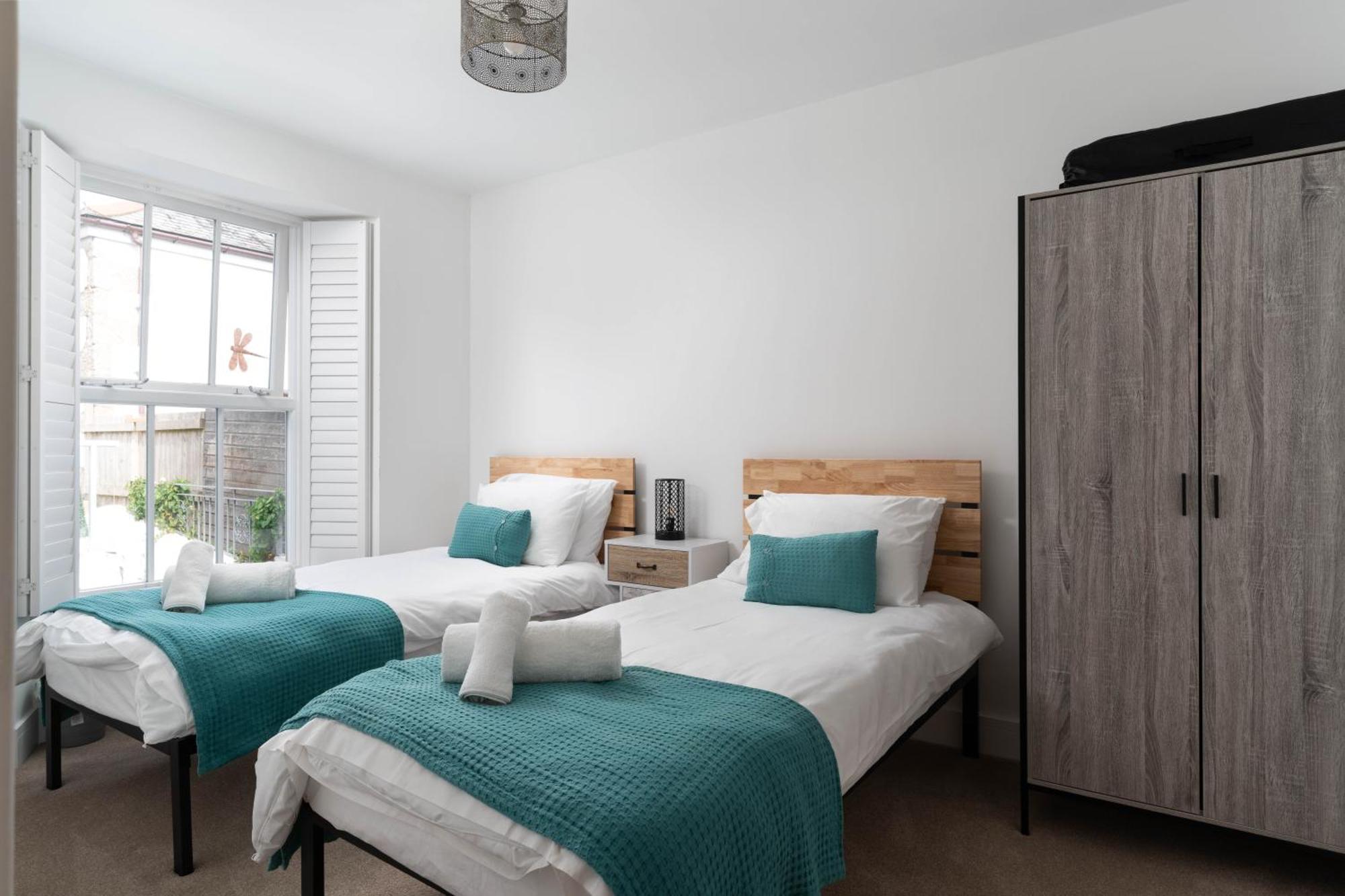 Charming Retreat For 6 With Social Garden *